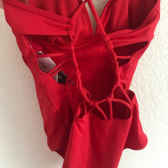 Athleta Kihei One Piece - Picture 4 of 7